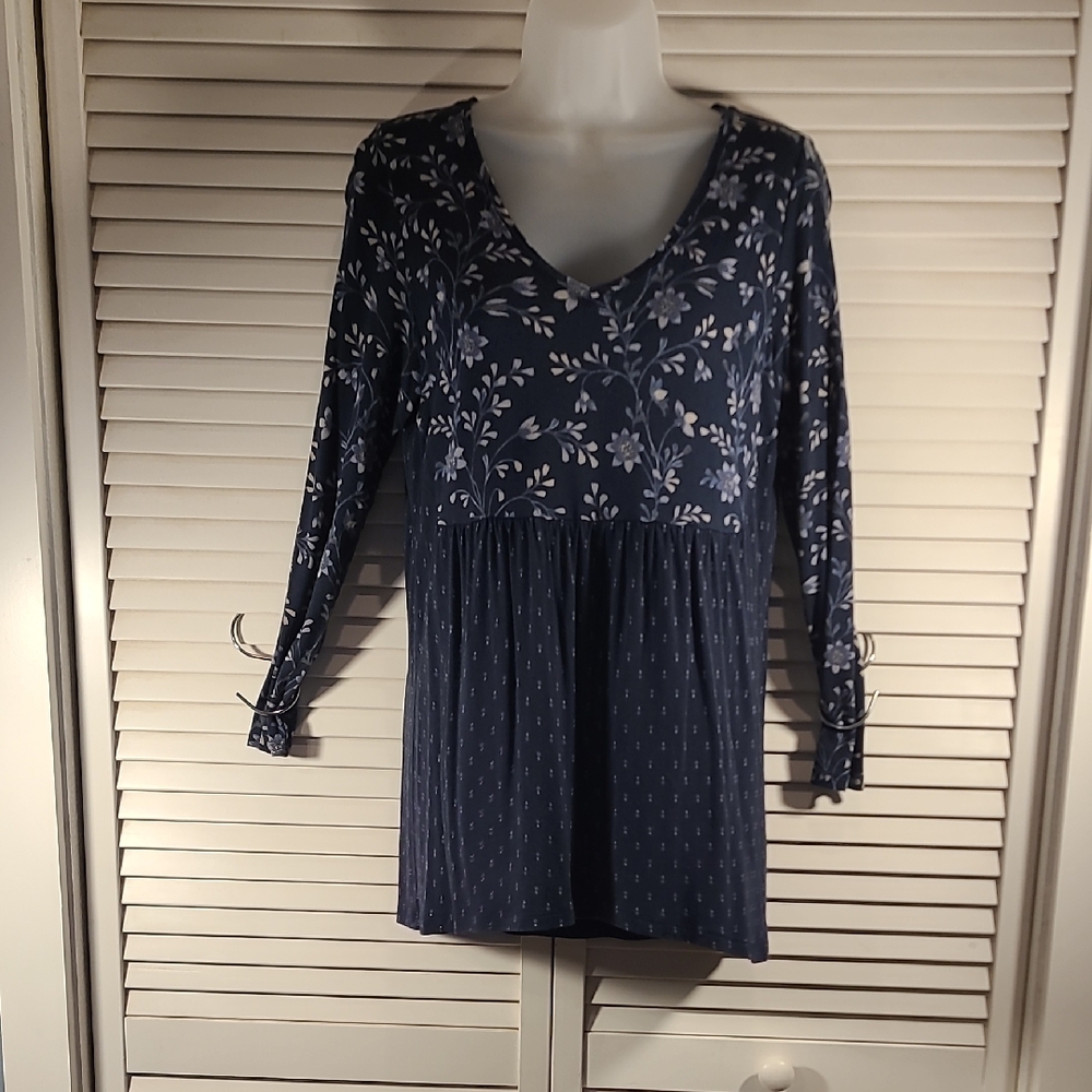 J. Jill Blue and White Long Sleeve V-Neck Top